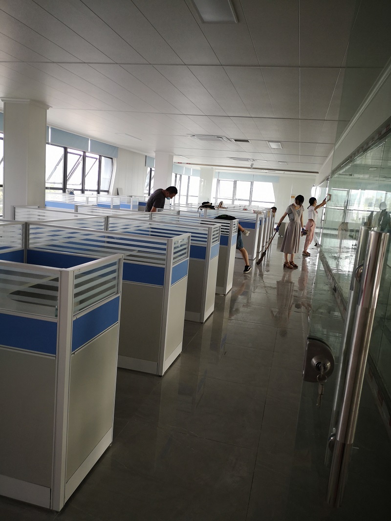 1691040562120439.jpg 2020.8打掃衛生,為搬遷做準備.jpg